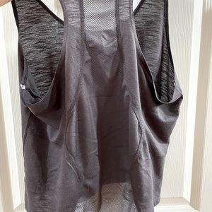 Light weight workout top